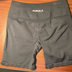 Aurola Scrunch Biker Shorts Black
